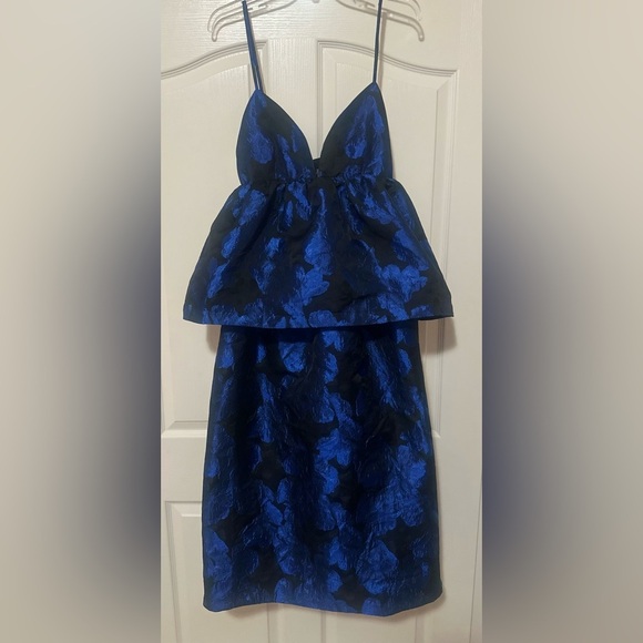 NWT Women’s ANTHROPOLOGIE SLEEVELESS OPEN-BACK MIDI DRESS. Size Medium. - Picture 3 of 10